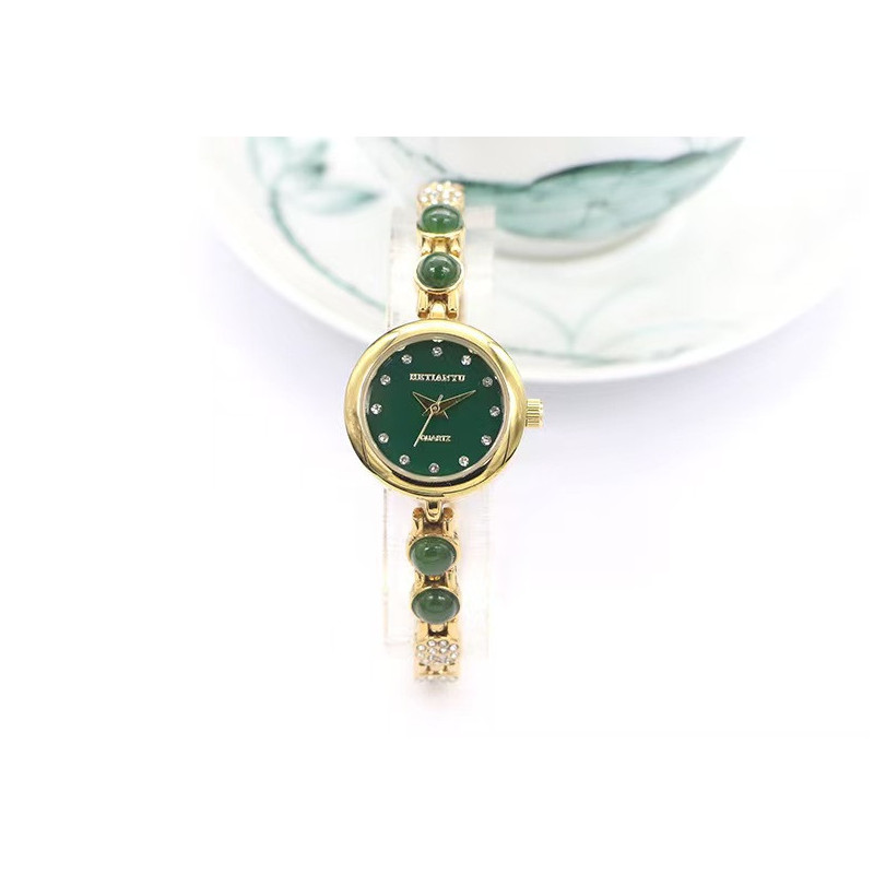 Xinjiang Hetian jade watch with diamond and waterproof quartz watch