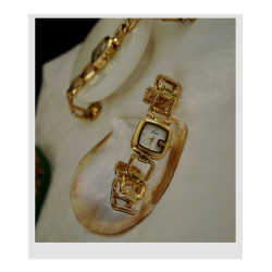 Bracelet chain watch for women, fashionable, simple, retro, and niche female watch