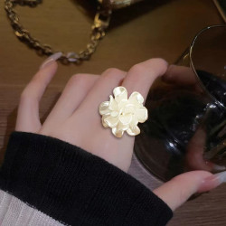 Distant Love French Gentle Camellia Ring for Women