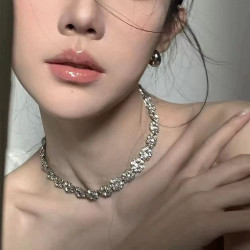 Sunflower necklace light luxury niche design clavicle necklace female necklace