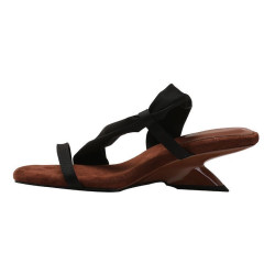 The niche high-end French fairy-style one-word slippers summer temperament high-heeled sandals outerwear fashion
