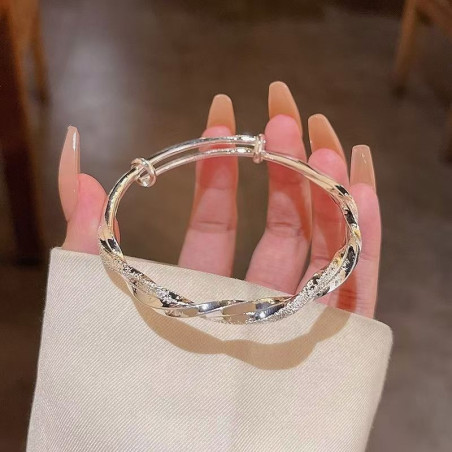 women's three seconds heart bracelet
