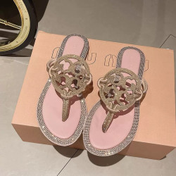 One-word slippers, leather flip-flops for women