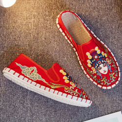 New national trend national style hand-sewn embroidered flowers old Beijing cloth shoes for men and women