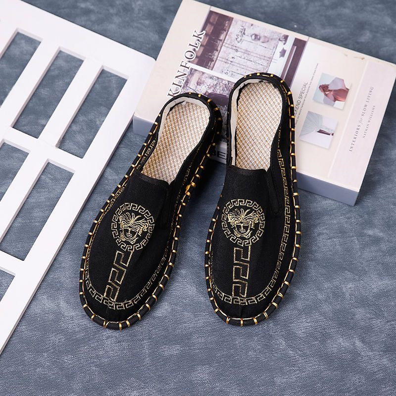 New national trend national style hand-sewn embroidered flowers old Beijing cloth shoes for men and women