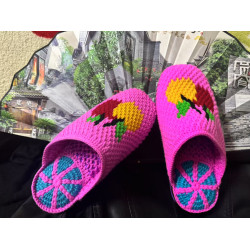 Pure handmade heel with flower woollen slippers pattern pattern woollen shoes finished products finished embroidery