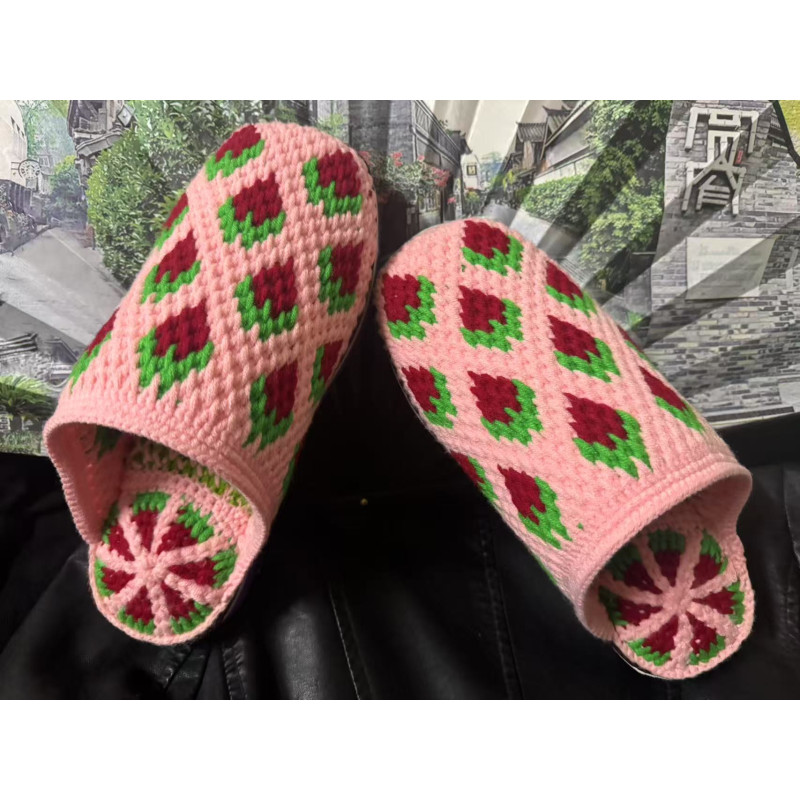 Pure handmade heel with flower woollen slippers pattern pattern woollen shoes finished products finished embroidery