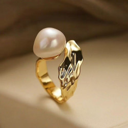 women's fashionable pearl ring