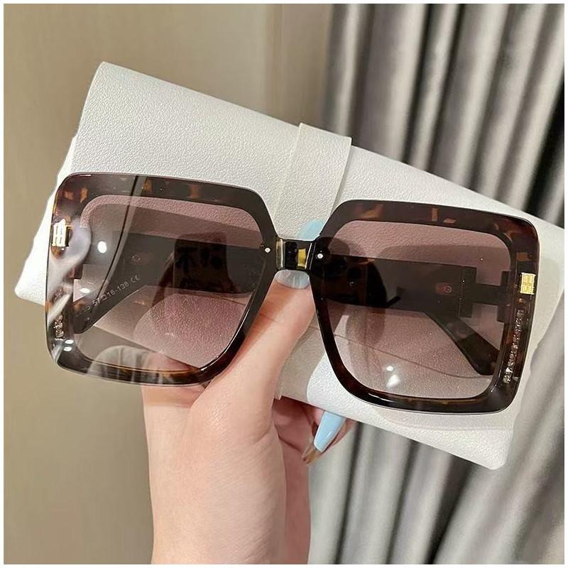 Large frame TAC lens anti-strong light sunscreen Internet celebrity sunglasses