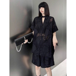 Temperament Hong Kong style niche design sense jacquard solid colour fashion suit loose bat sleeve top + elastic waist shorts