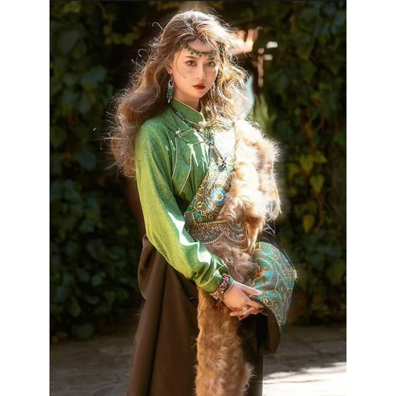 Tibetan Lhasa green robe