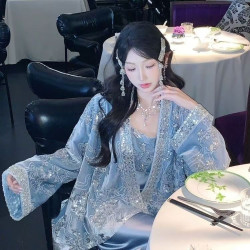 New Chinese style jacket for women in spring, new style, fashionable, embroidered, heavy velvet suit