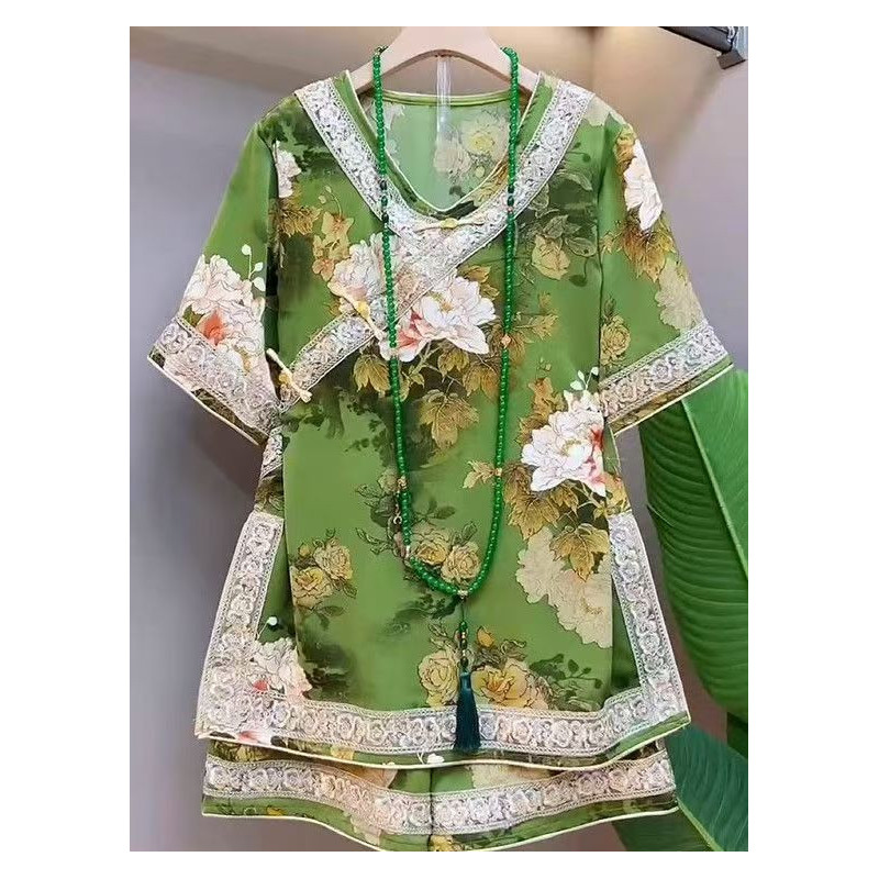 Vintage heavy embroidery