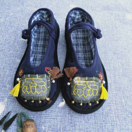 Original handmade retro Chinese style shallow-mouth women's shoes