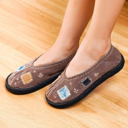 Handmade embroidered shoes with ethnic style