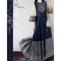 Hanfu female Dong ethnic group bird pattern Ming Dynasty makeup flower horse face skirt