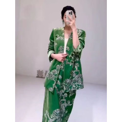 New Chinese style velvet suit for women