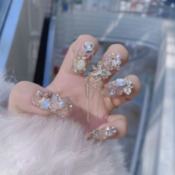Purely hand-made personalized heavy-duty full-diamond and full-flower three-dimensional diamond ball nail art