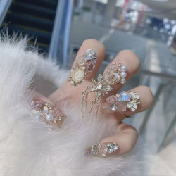 Purely hand-made personalized heavy-duty full-diamond and full-flower three-dimensional diamond ball nail art