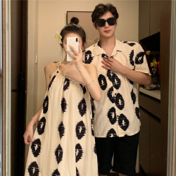 Couple's retro design sense slanted shoulder lazy holiday-style dress seaside beach one skirt one coat