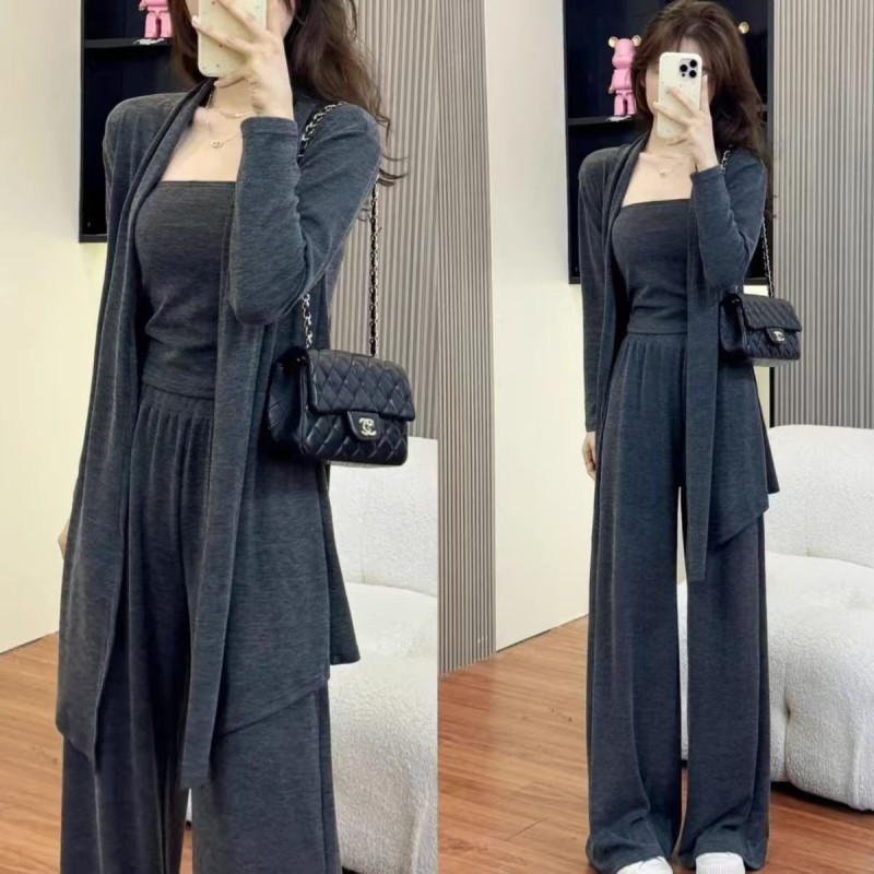 Korean glutinous rice three-piece lazy suit cardigan wide-leg pants suspenders new fashion casual sports suit