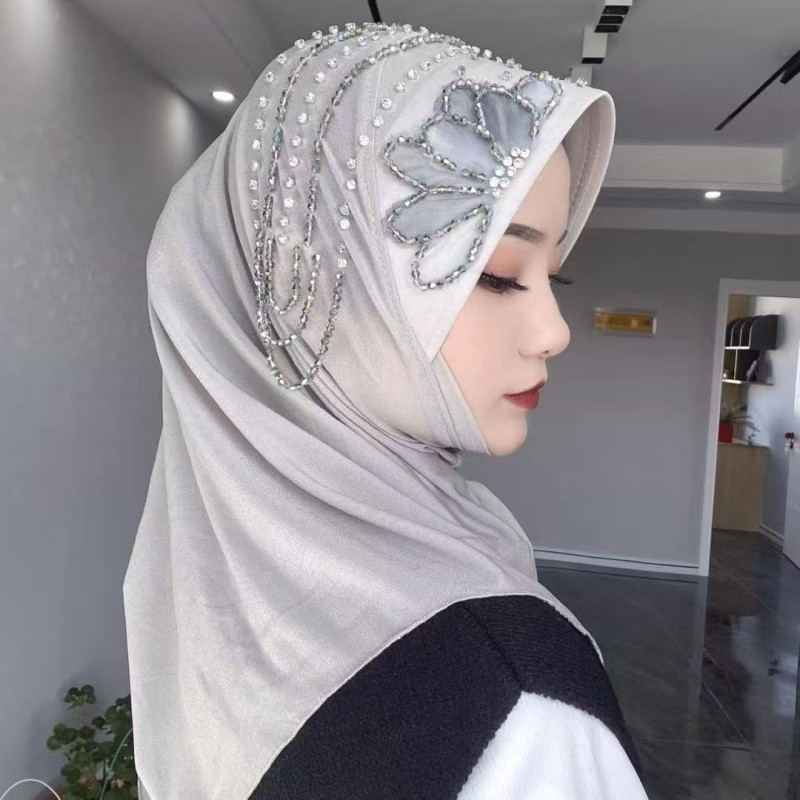 Xingtao yarn tassel crystal flower hand-beaded four seasons temperament yarn scarf
