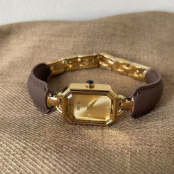Hot selling niche design gold antique style bracelet watch for women light luxury retro