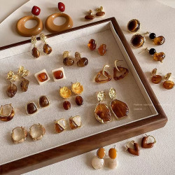 Maillard amber retro Hong Kong style hoop earrings
