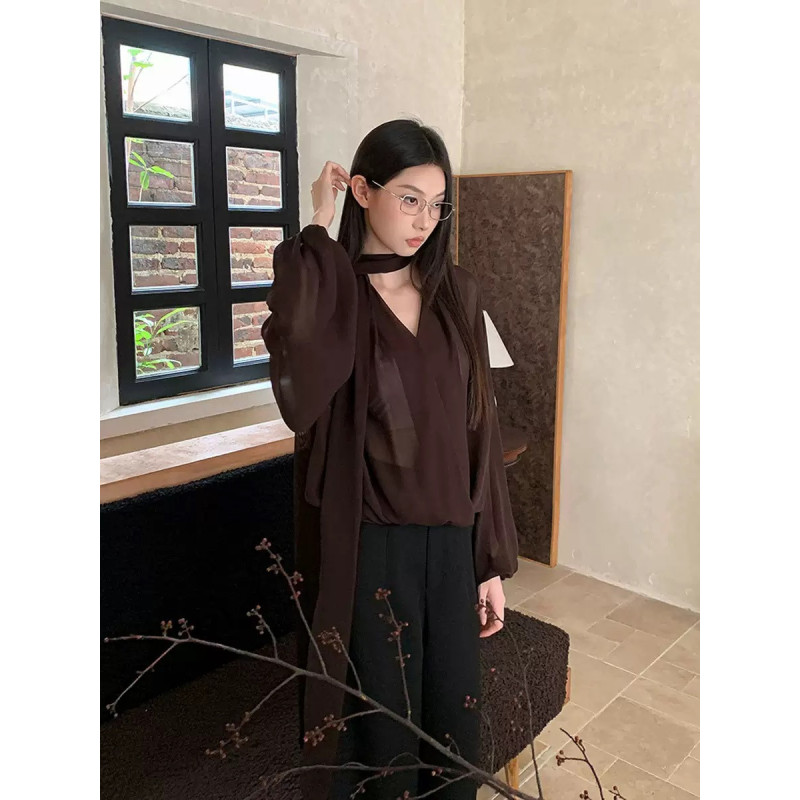 Chiffon shirt women's design sense niche v-neck streamer long-sleeved loose slimming sunscreen sweater French age-reducing top
