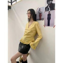 Early autumn new v-neck pullover long-sleeved wooden ear hem design sense niche slimming anti-ageing shirt women's clothing